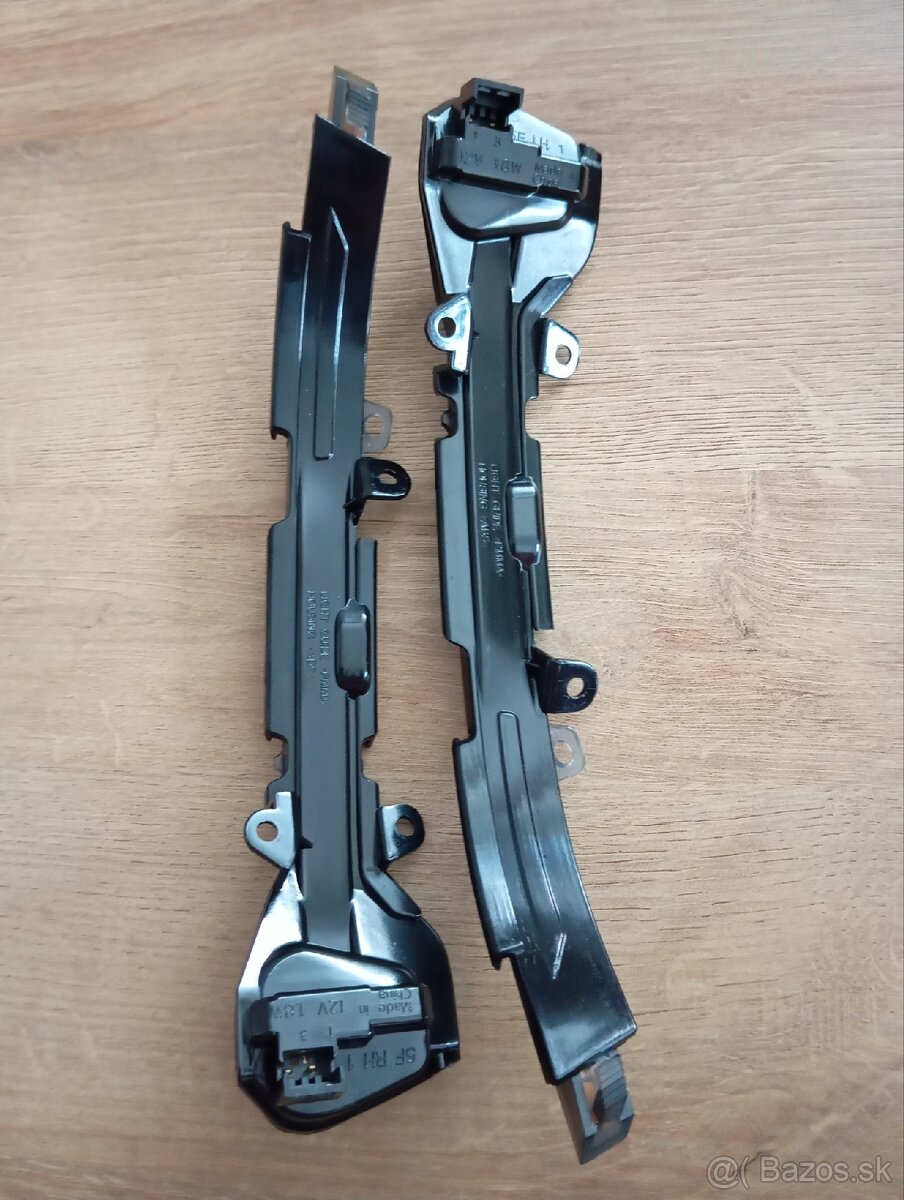 SEAT Leon 3 5F, Arona LED dynamické smerovky - 2