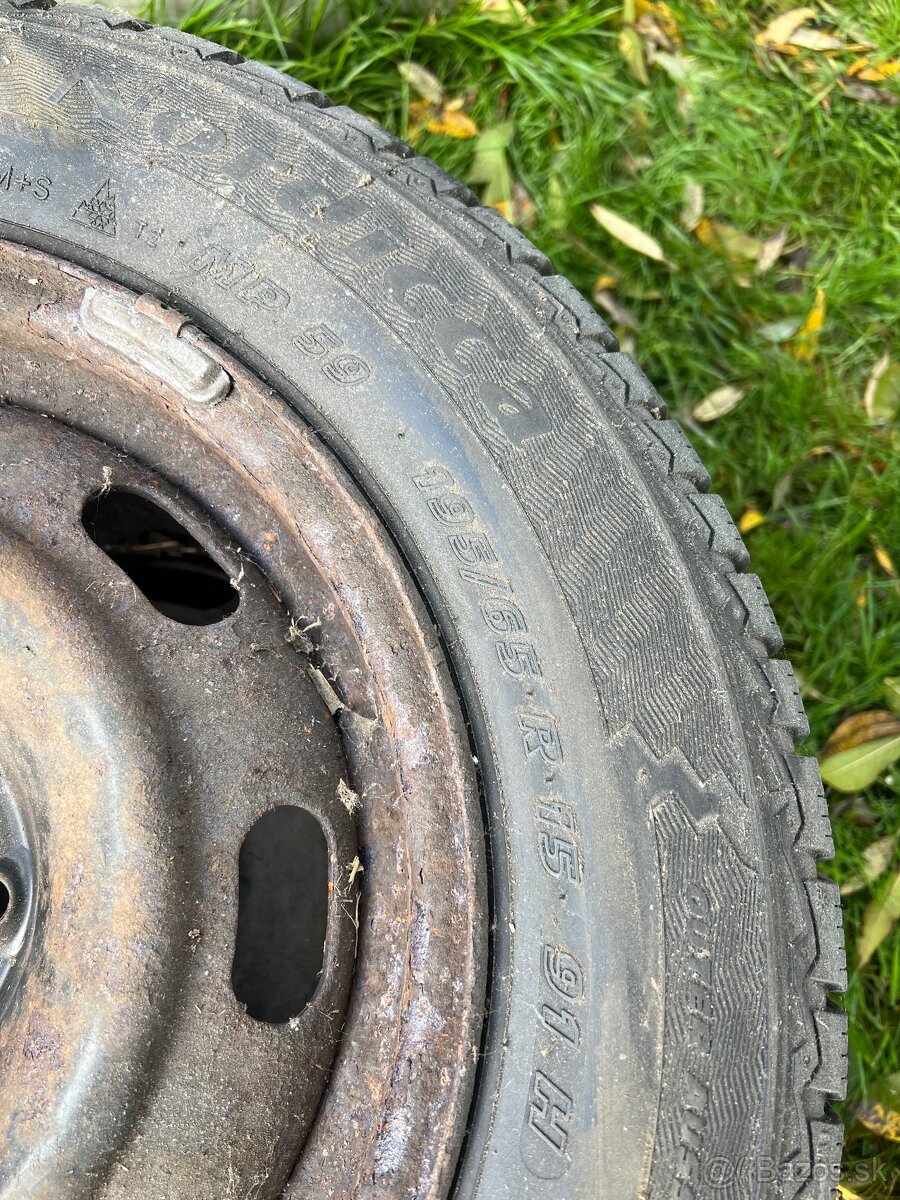 Peugeot kolesa z gumami zimne - 2