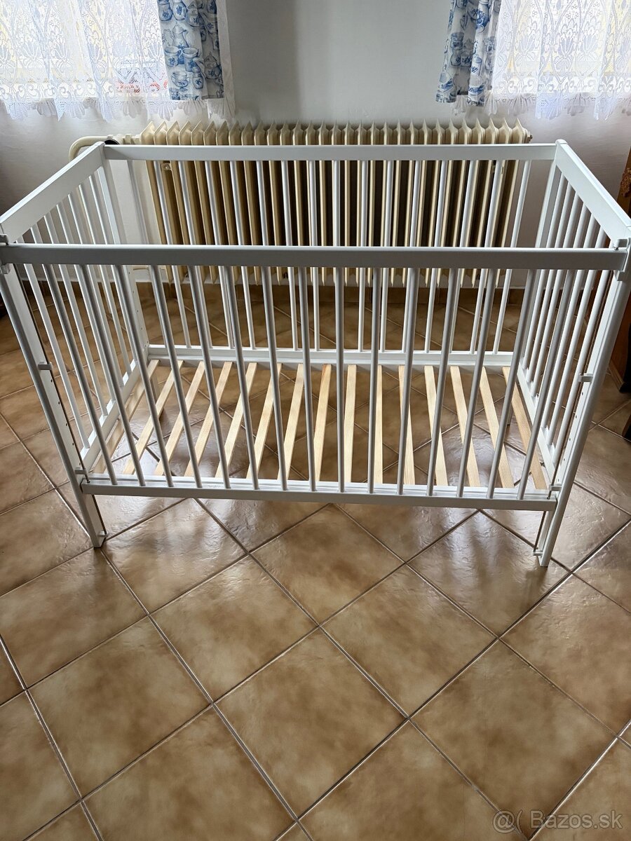 Detska postielka s matracom a chranicom matraca - 2