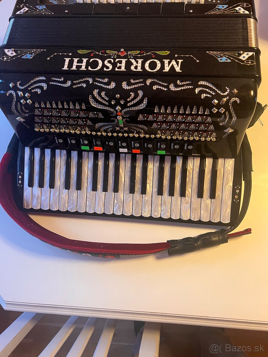 Predam Akordeon Moreschi 96bass - 2