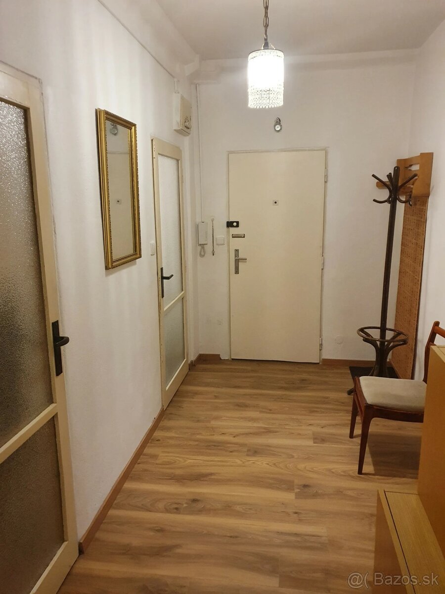 Realitná kancelária Realadr s.r.o. - 2