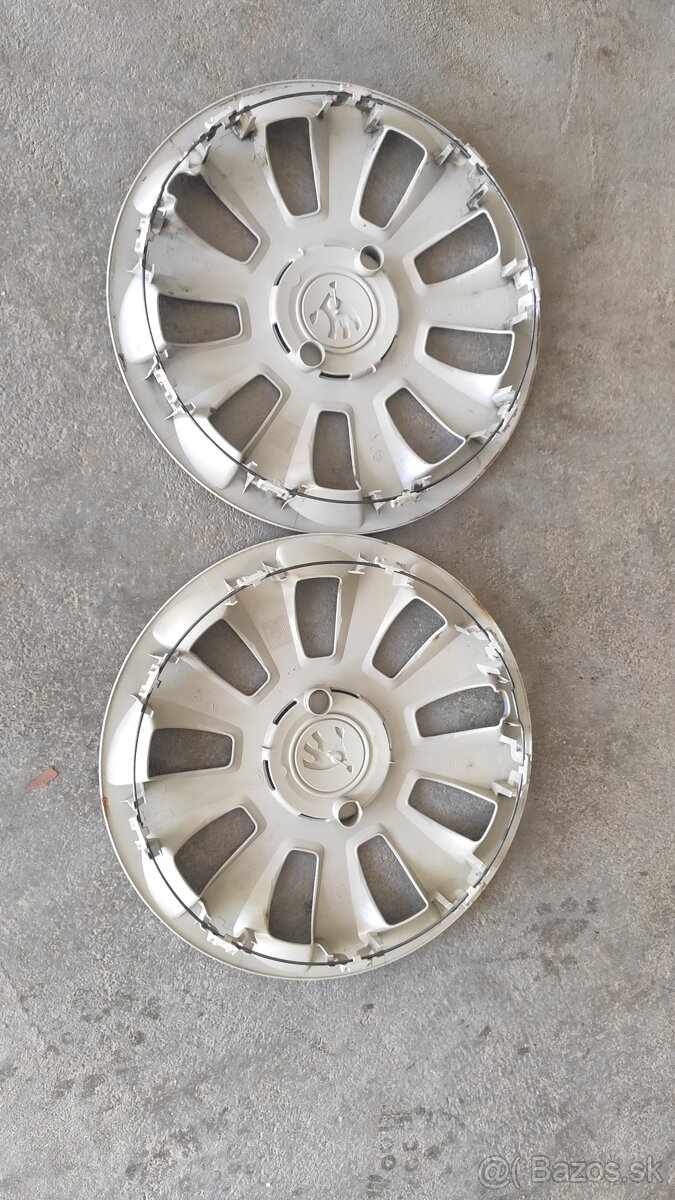 Kryt kolies Škoda R14 - 2