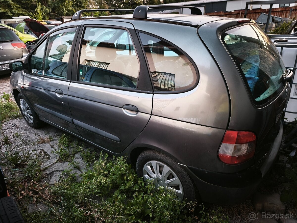 Renault Scénic - 2