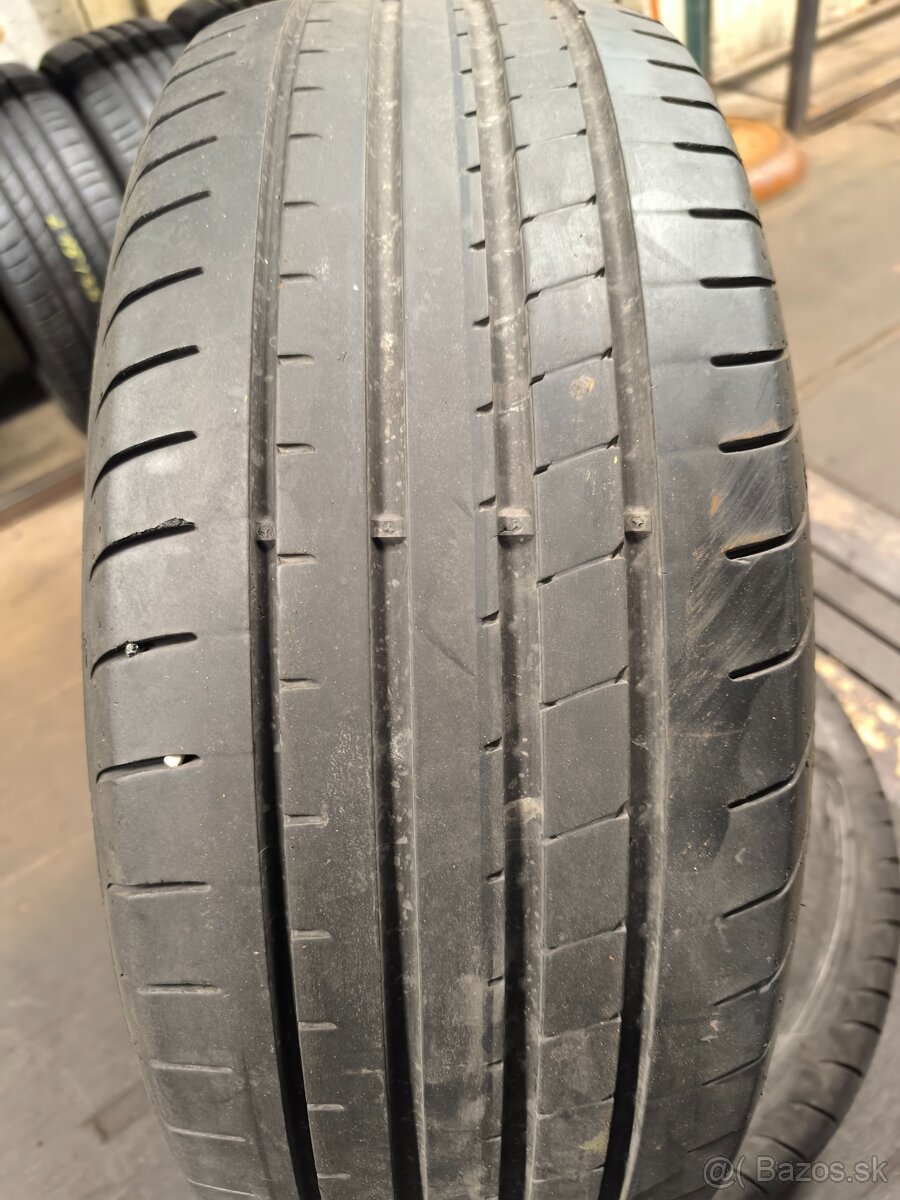 Goodyear Eagle F1 225/50 R18 95W - 2