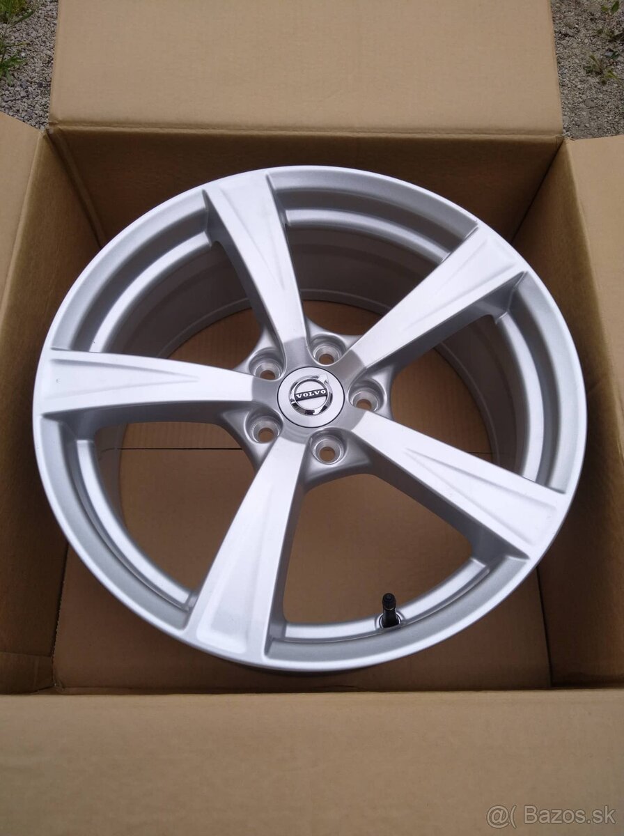 18" alu VOLVO + pneu 235/55 18. - 2