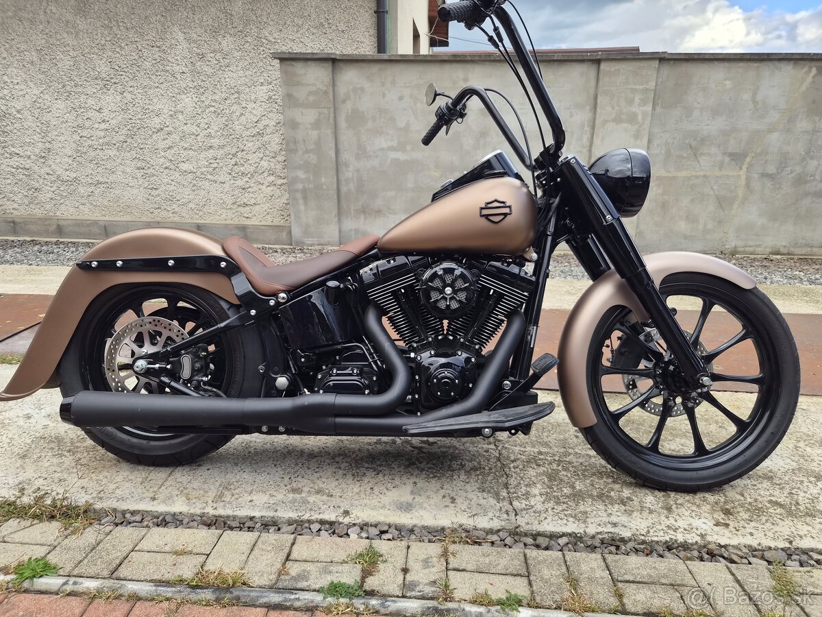 HD Harley-Davidson Softail Chicano Style - 2