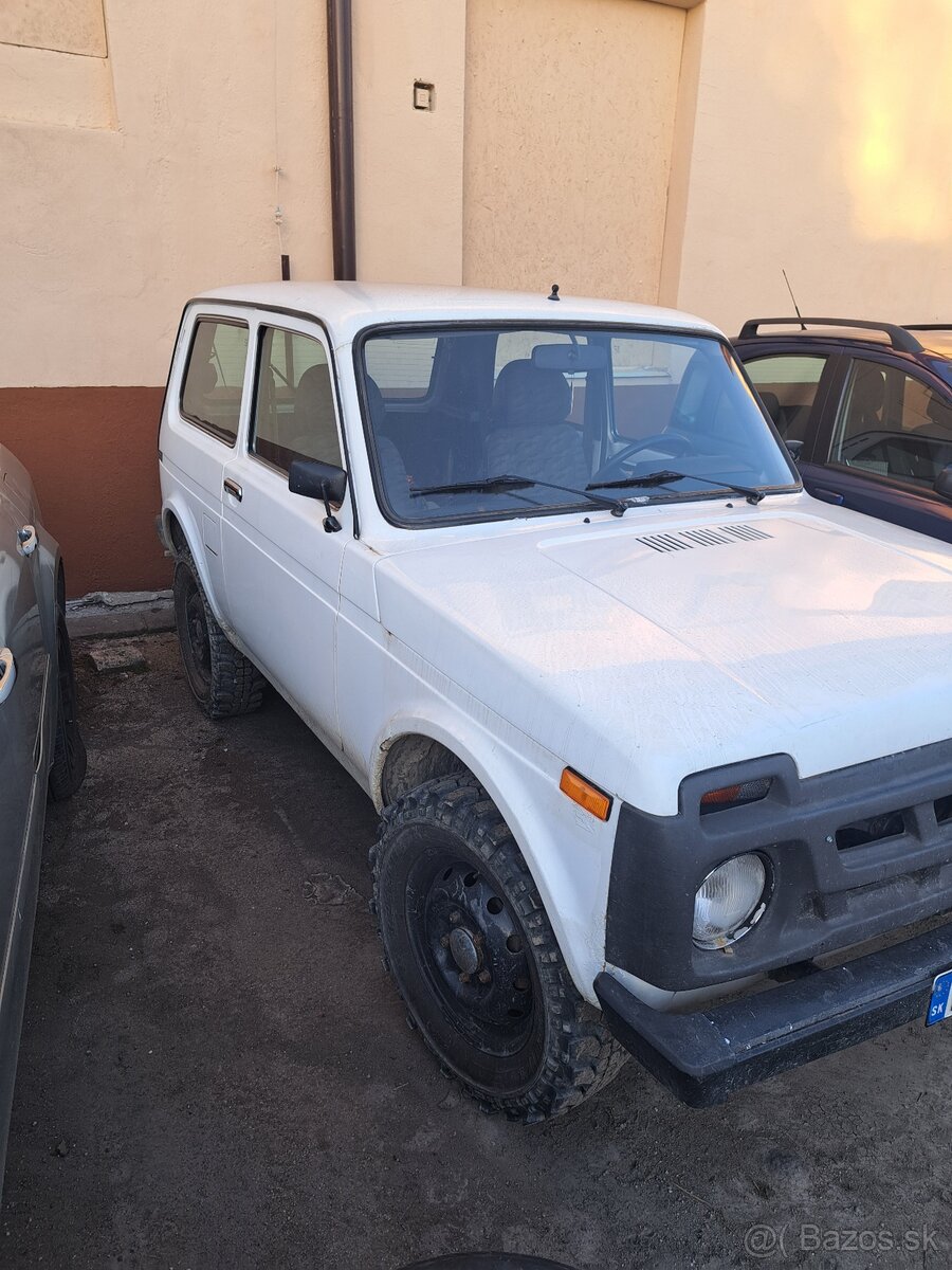 Lada Niva 1.7i - 2