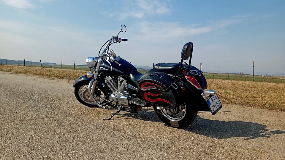 Honda Shadow VT 750 (2006) - 2