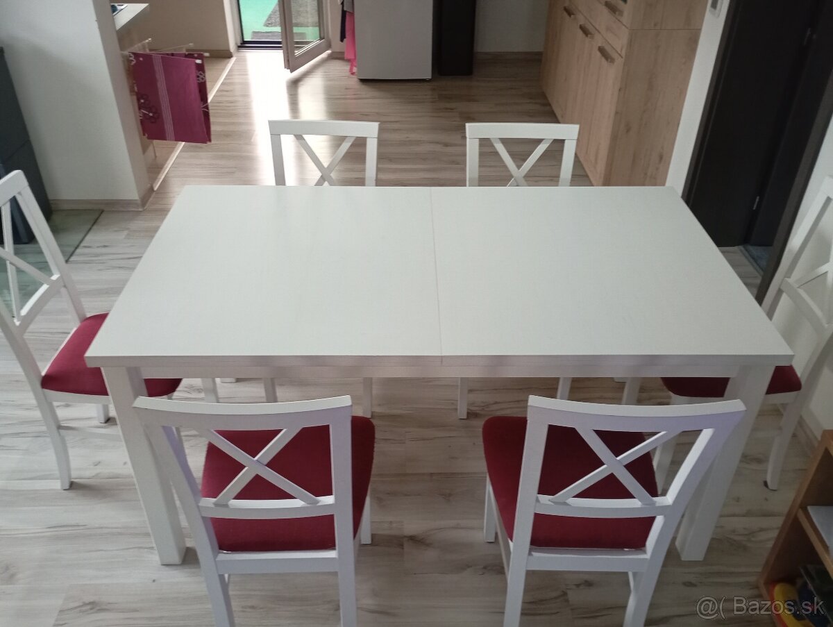 Stôl + stoličky - 2
