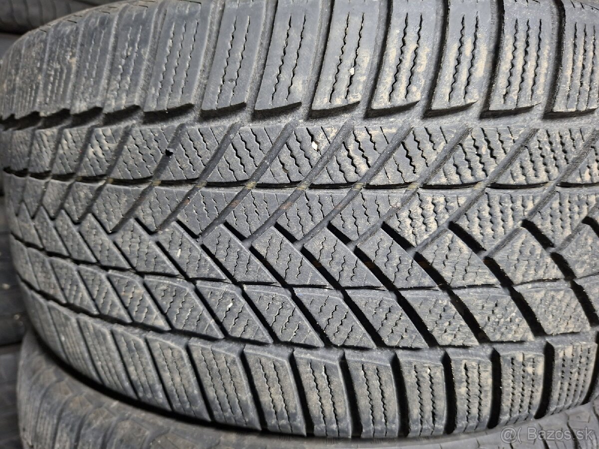 245/45 R18 - 2