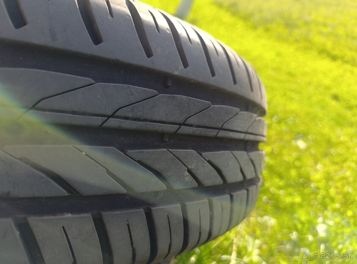 Predám letné pneumatiky na diskoch Peugeot 307 - 2