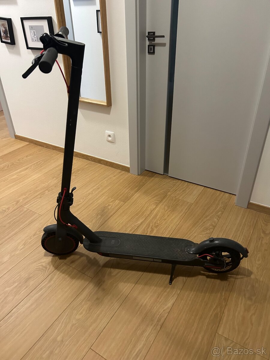 Kololobezka xiaomi pro1 - 2