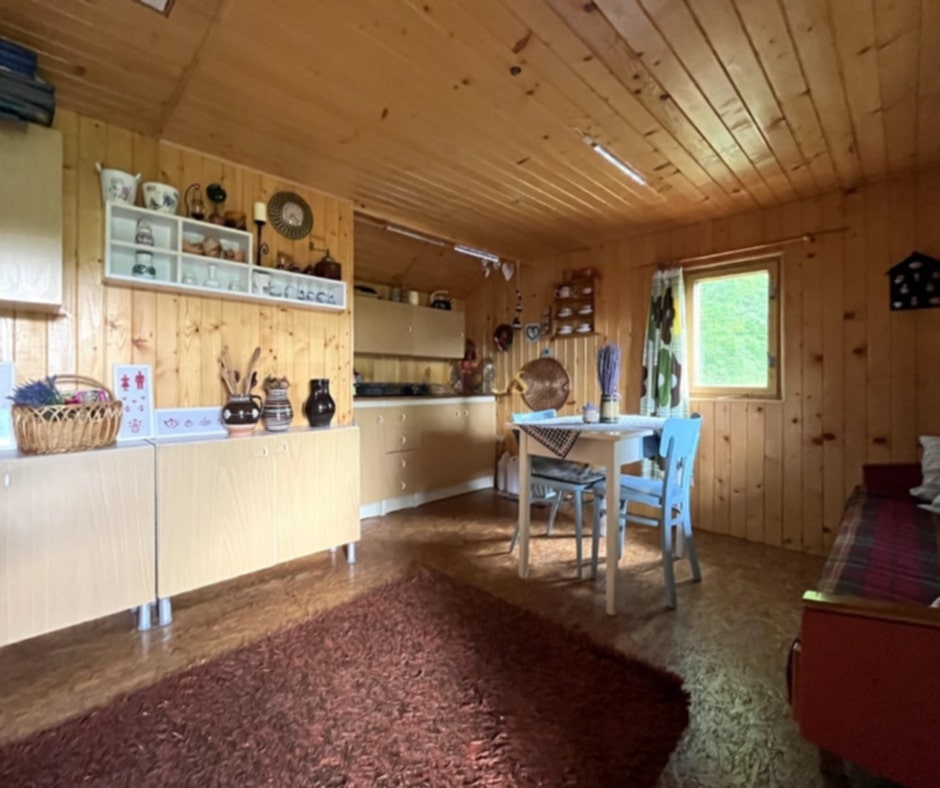 REKREAČNÁ CHATA NA PREDAJ - 2