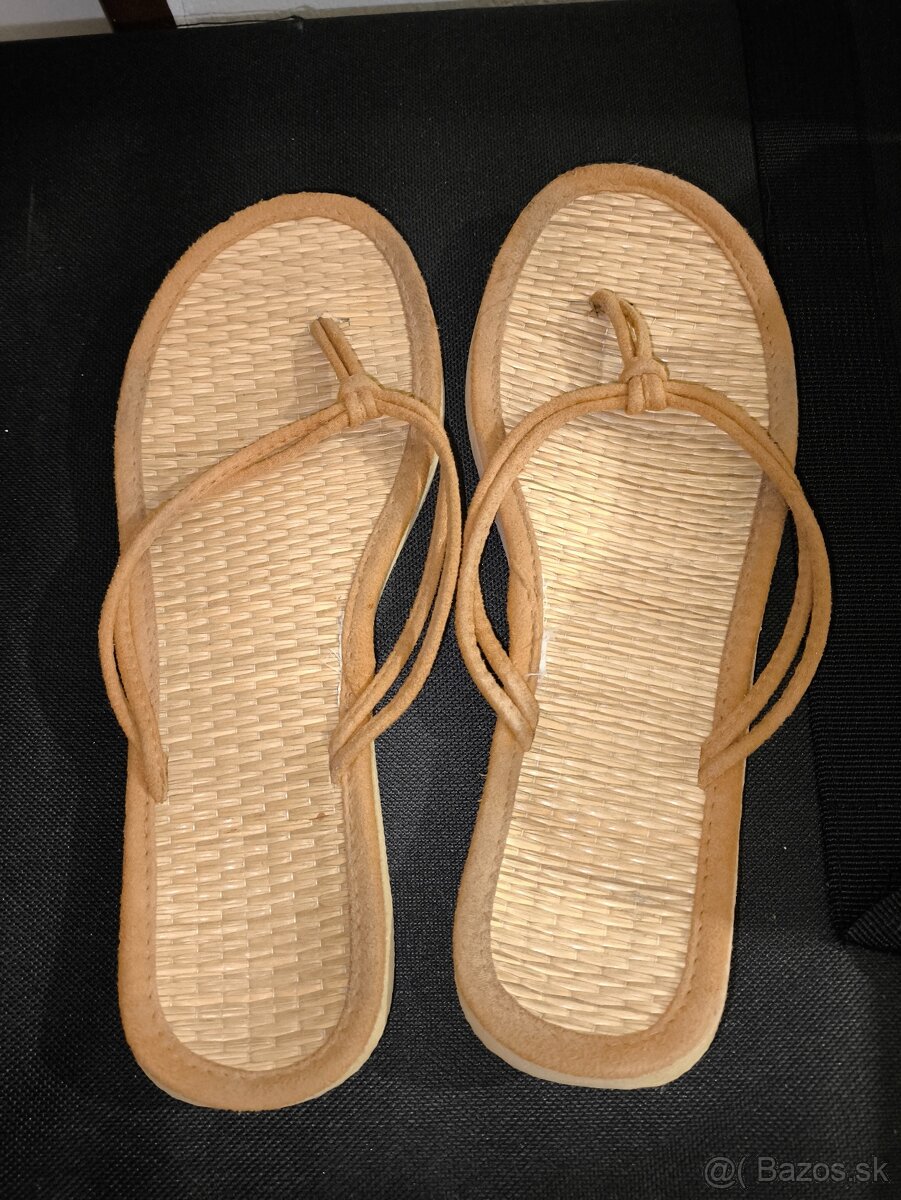 Predám šľapky žabky - 2