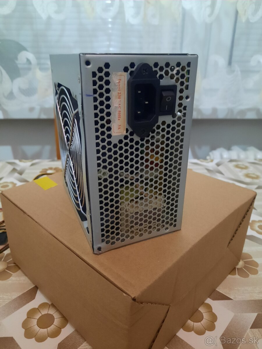 Predám zdroj /Be C OOL 520W Silent. - 2