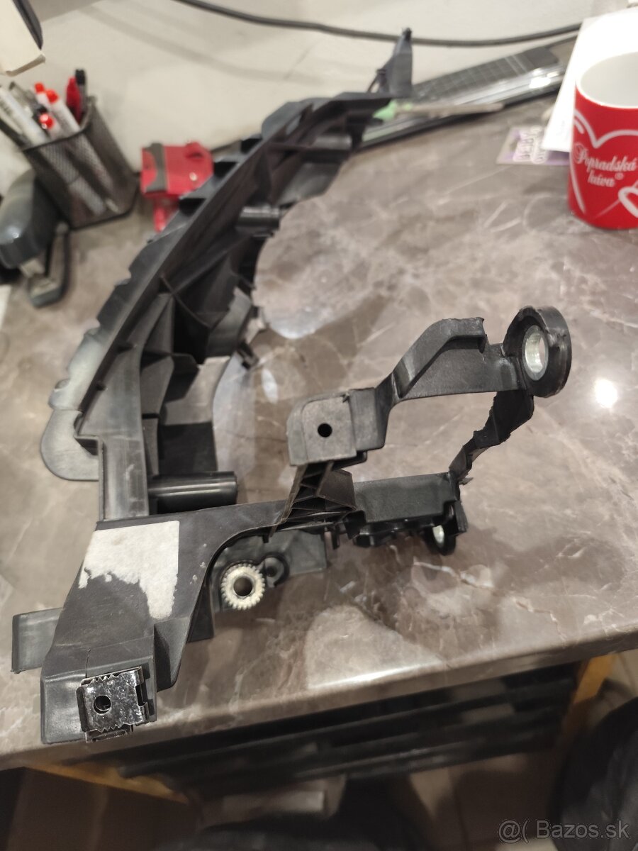 Držiak svetla audi - 2