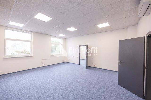 Kancelárske priestory na prenájom s možnosťou kúpy - od 10 m - 2