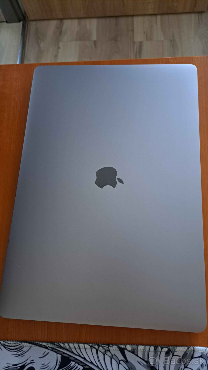 MacBook Pro 16" (2019) – i7 / 32GB RAM / 1TB – Apple ID LOC - 2