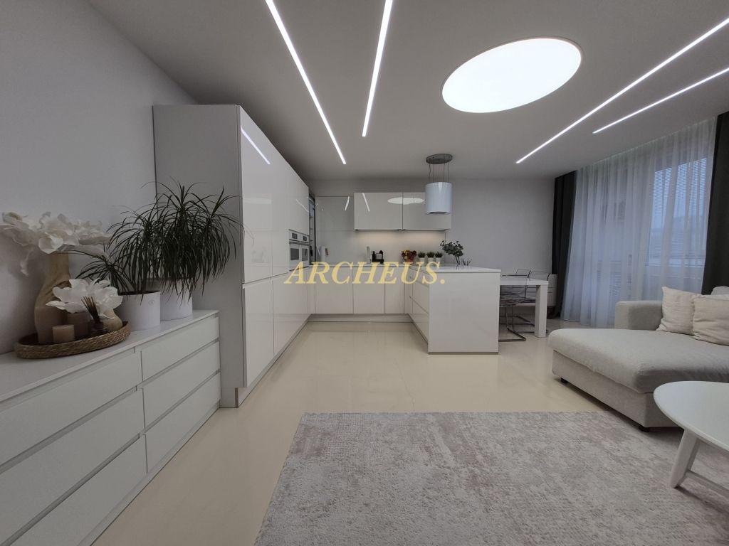 3 IZBOVÝ BYT - 74 m2 , PAJOROVA UL., KOŠICE - SEVER - 2