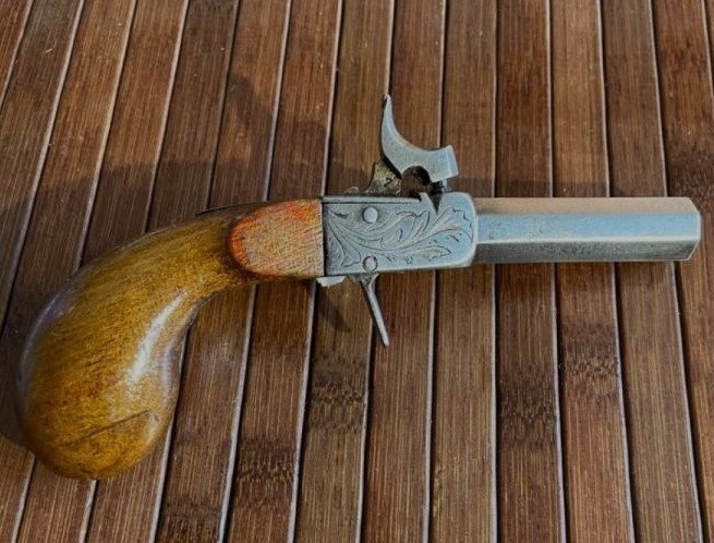 Cestovná pištol cal 11 - 2