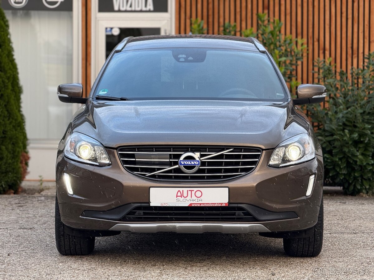 Volvo XC60 D5 2.4L Summum Geartronic AWD - 2
