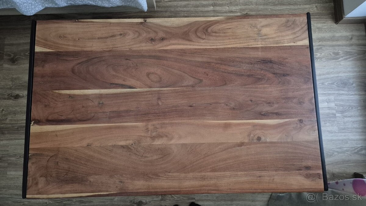 Masivny konferencny stol - 2