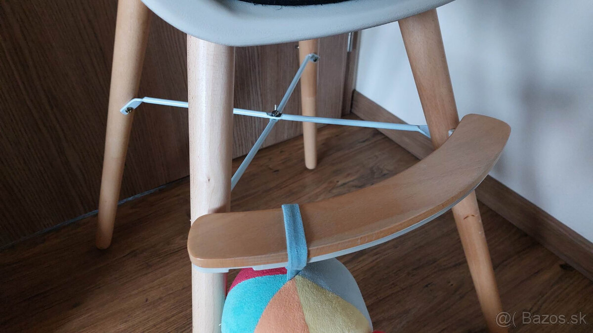 Stolička na kŕmenie - 2