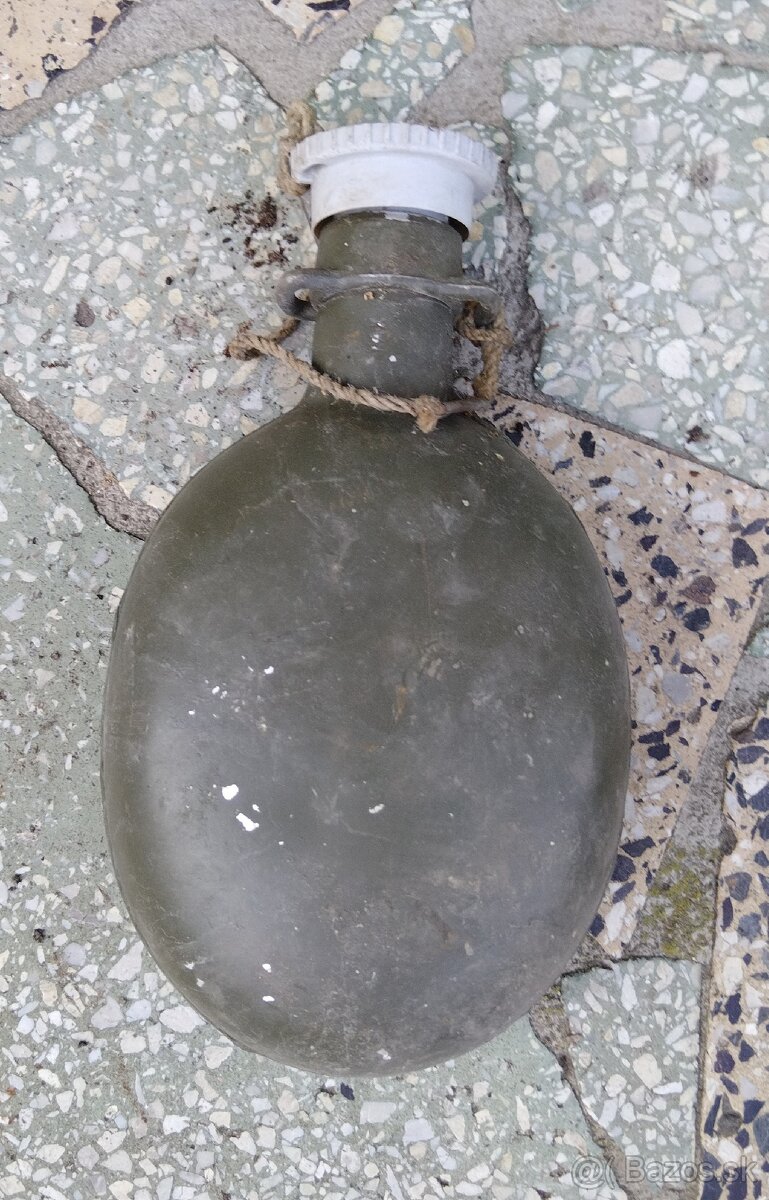 Vojenská fľaša - 2