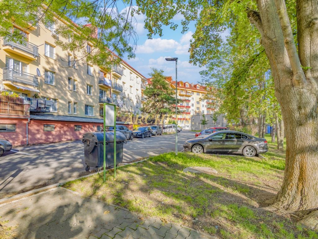 NA PREDAJ, 2 IZBOVÝ BYT, 43m2, PAVLOVIČOVO NÁMESTIE, PREŠOV - 2