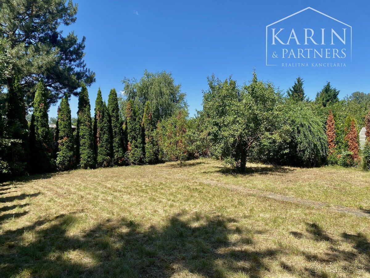 Záhrada pri lese – úplné súkromie, 530 m², 56 €/m2 SEREĎ - 2