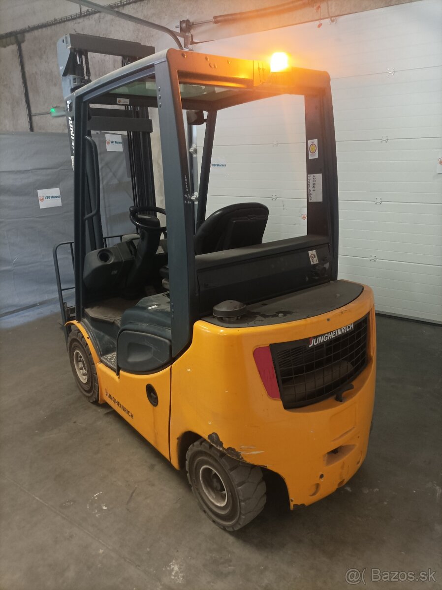 Vysokozdvižný vozík JungHeinrich spalovací - 2