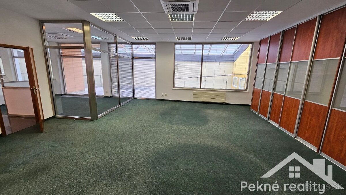 Prenájom priestorov pre sídlo firmy v centre Zvolena - 2