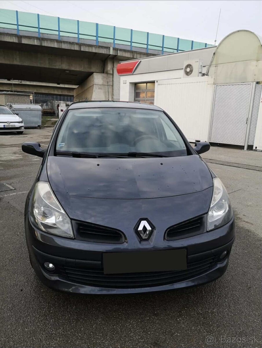 Renault clio - 2