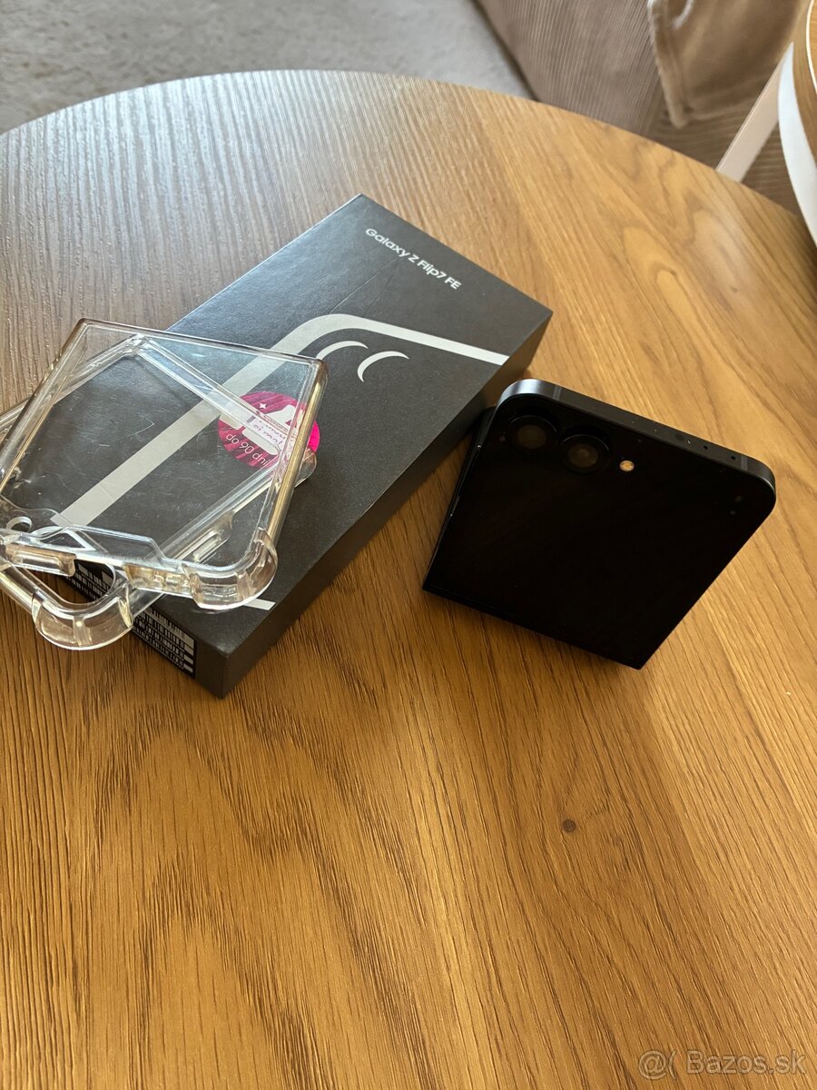 Samsung galaxy z flip7 Fe - 2