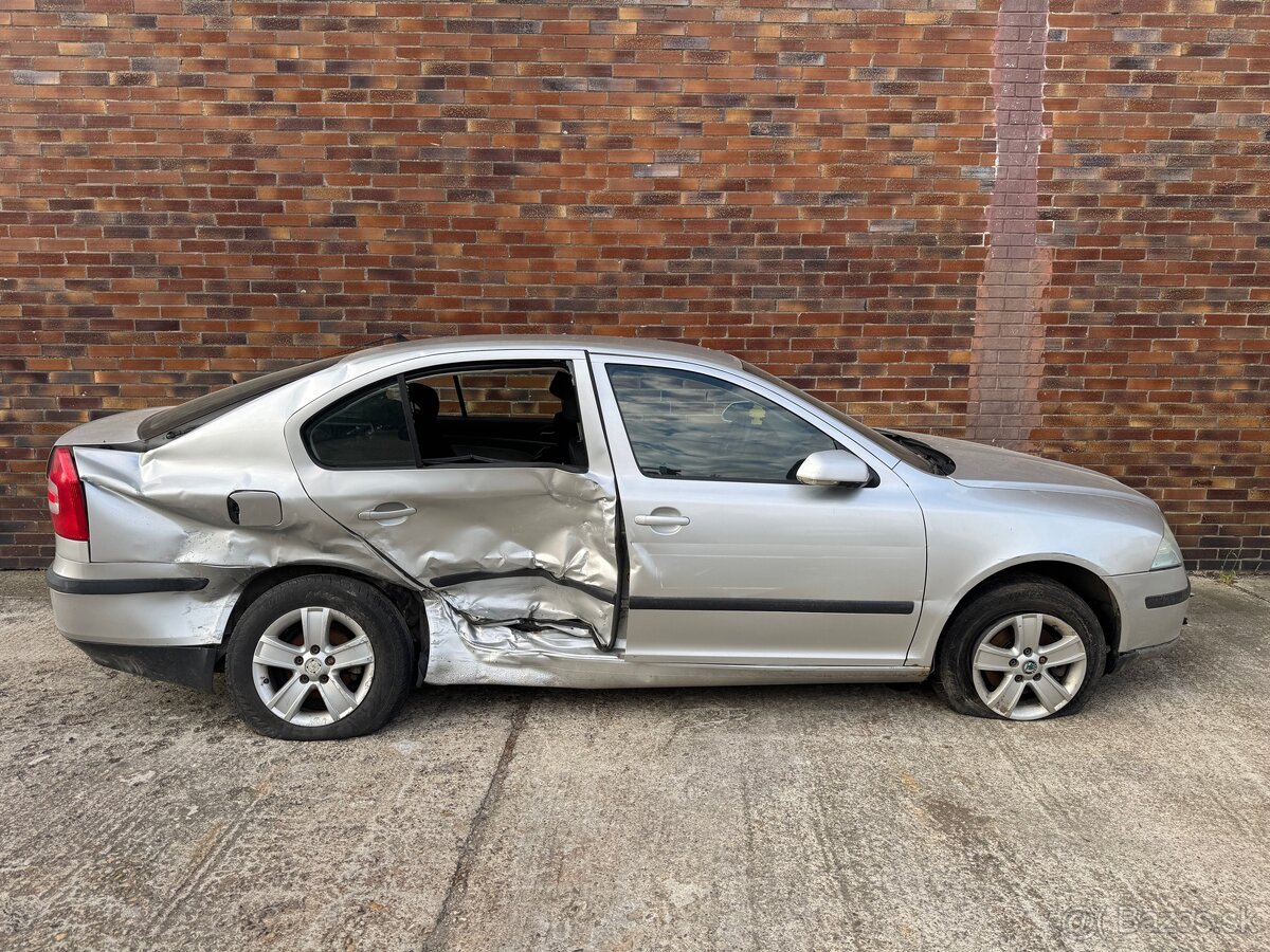 Škoda Octavia 1.6 75kw benzin - 2