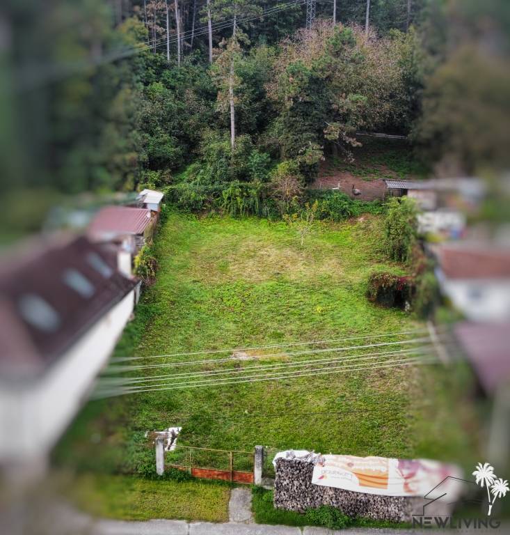 PREDAJ: Romantický stavebný pozemok pri lese - 2