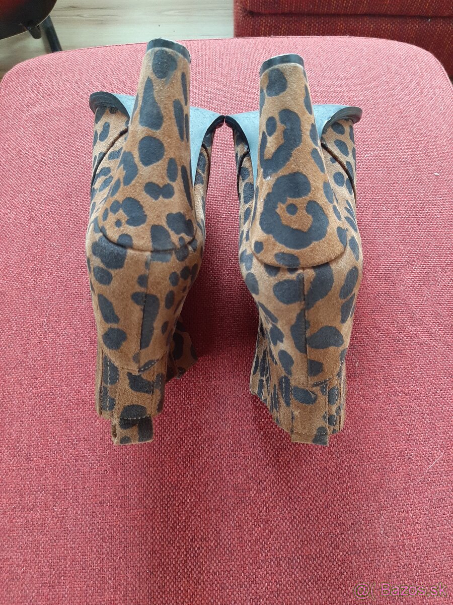 Členkové čižmy - 2