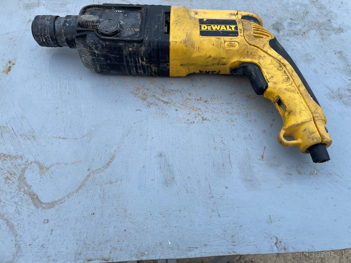 Predám vrtačku DEWALT - 2