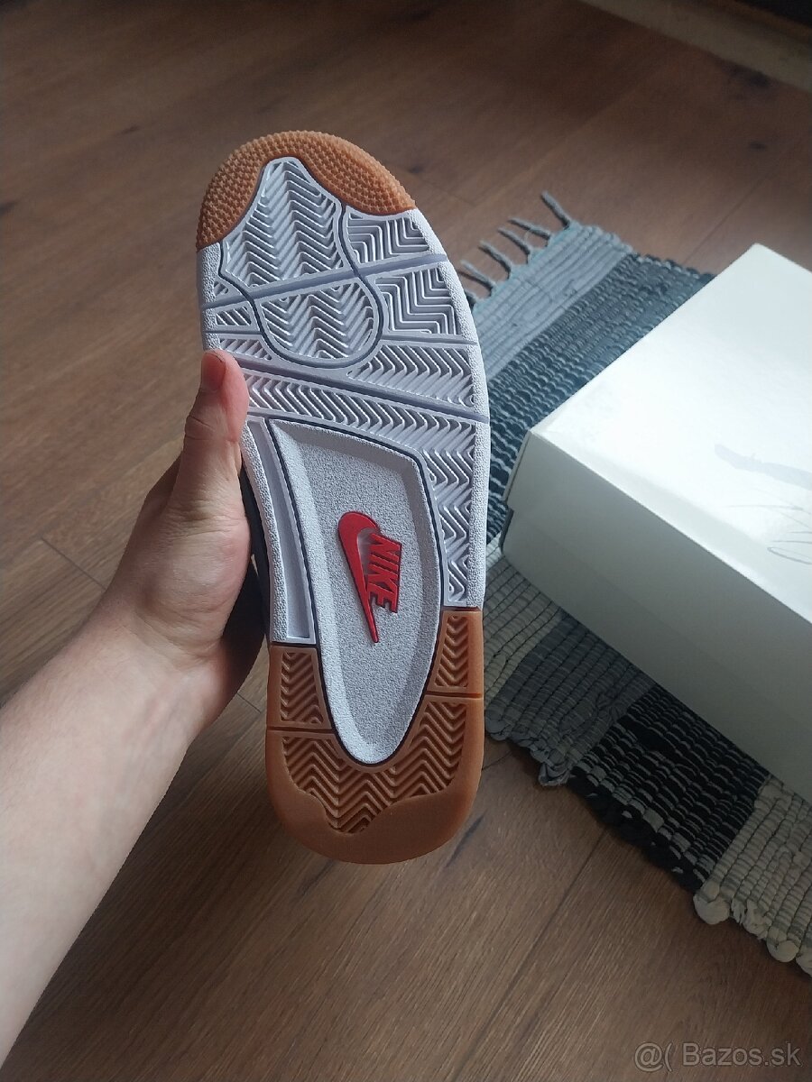 Jordan 4 Retro Pine Green - 2