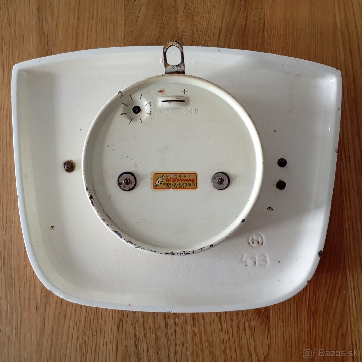 starožitné keramické hodiny Junghans. - 2