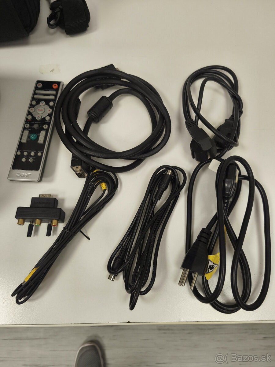 Projektor Acer XD1270D DLP - 2