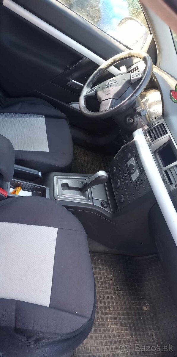 Opel Vectra c 1,9cdti combi-automat - 2