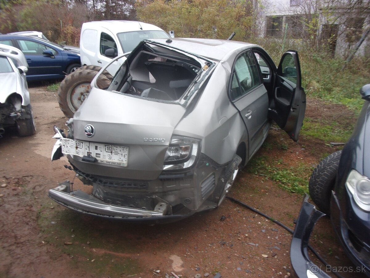 ŠKODA RAPID 2017 1,0 TSÍ - 2