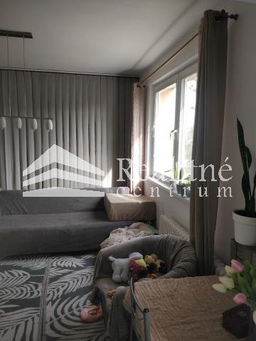 Predáme 2 izb. byt s lodžiou - 2