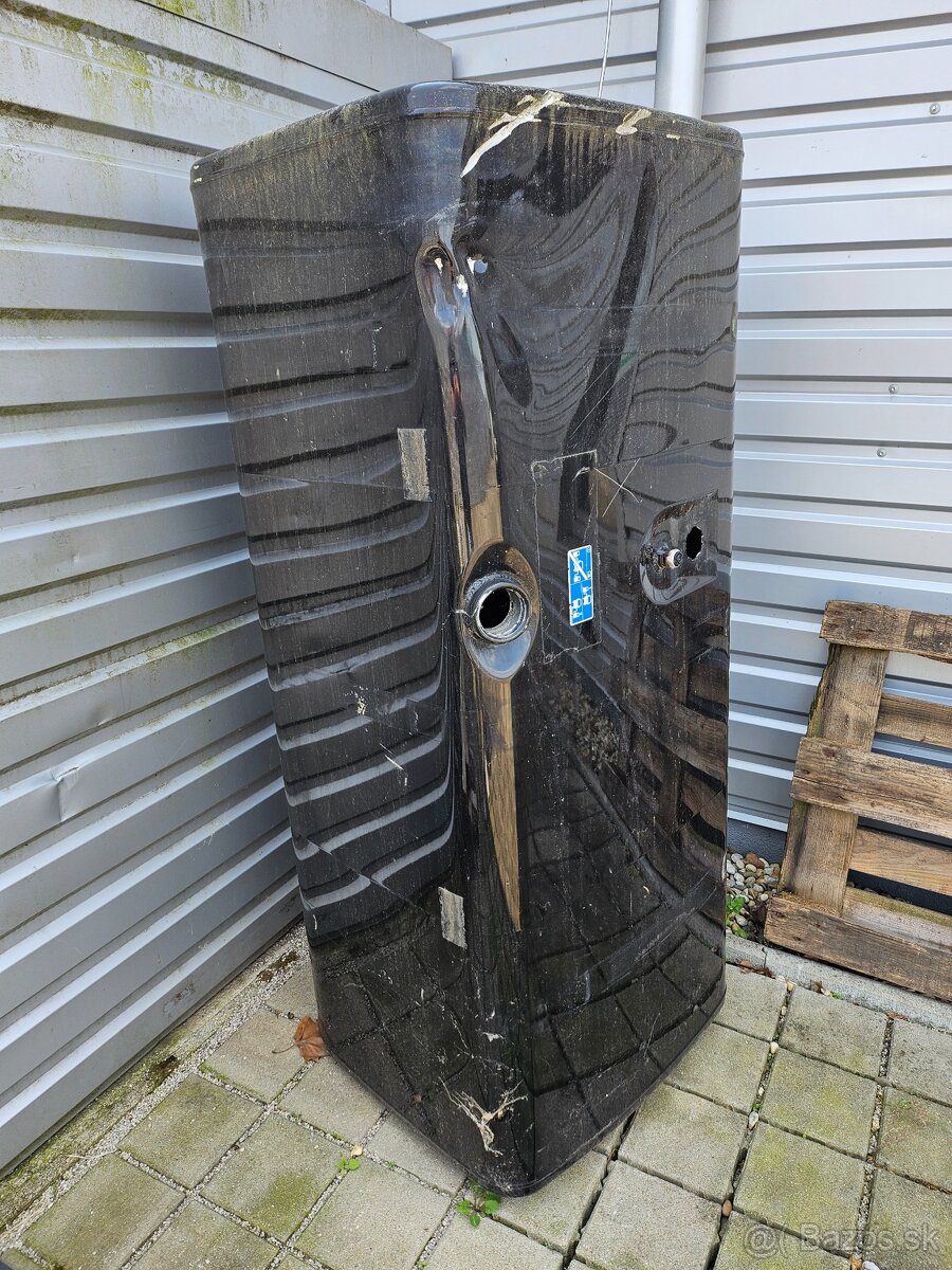 SCANIA NG Nádrž 700l Lowliner - poškodená - 2