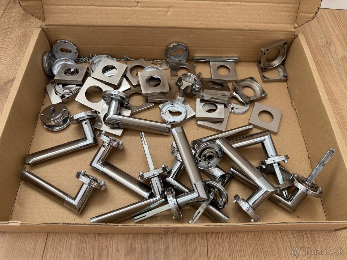 Kovova klucka na dvere - 2