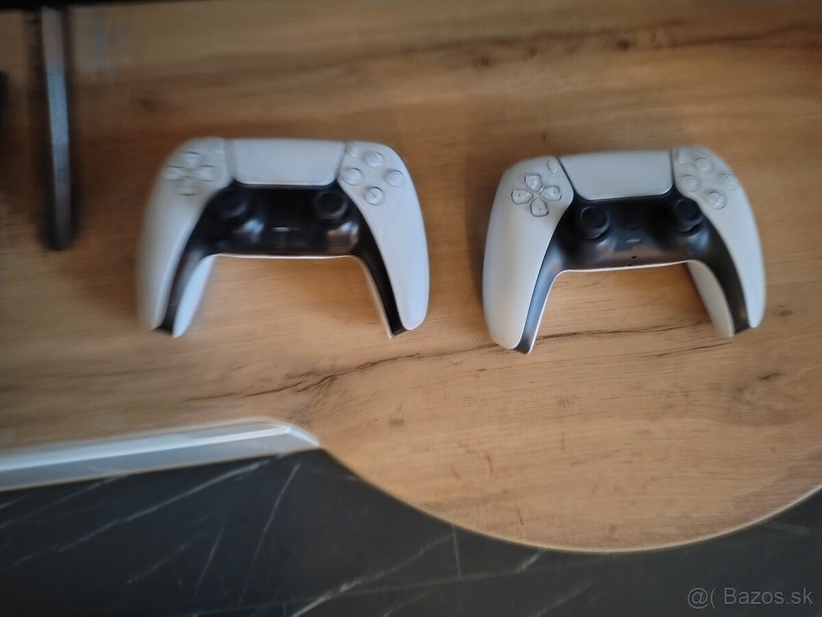 Playstation 5 slim s mechanikou 2x dualshock - 2