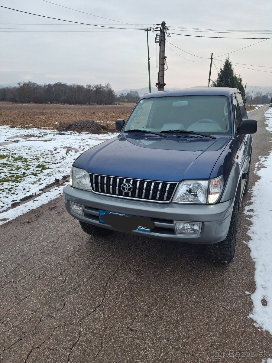 Toyota LandCruiser - 2