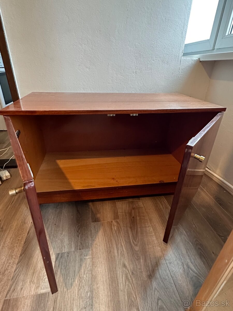 Obývačková skrinka/komoda - 2