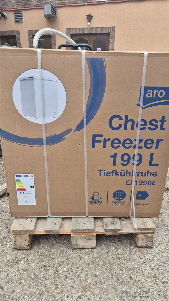 Truhlicová mraznička nová - 2